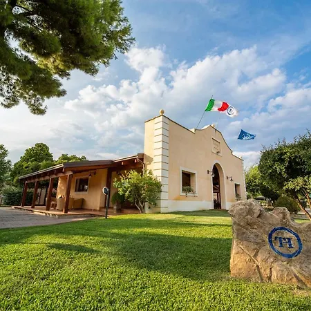 Th - Baia Degli Achei Village リゾート 4*