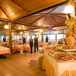 Th - Baia Degli Achei Village 度假村 4*